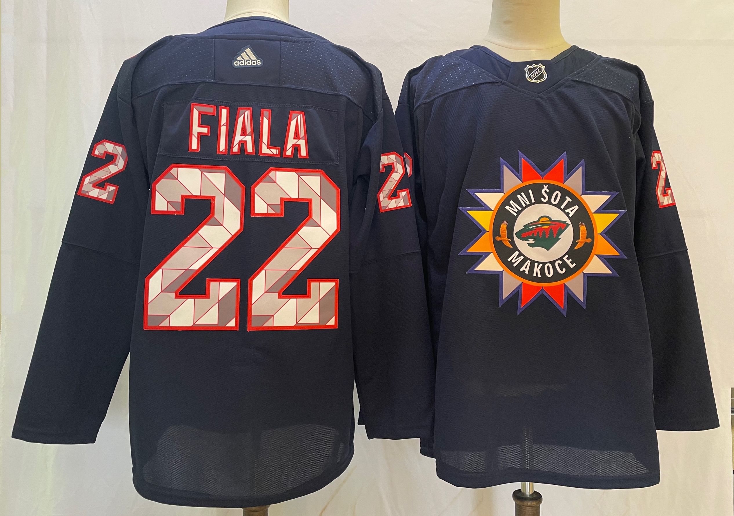 Men's Minnesota Wild #22 Kevin Fiala 2022 Navy Native American Heritage Day Stitched Jersey