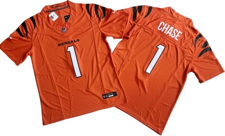 Men's Cincinnati Bengals #1 Ja'Marr Chase Orange F.U.S.E. Vapor Limited Stitched Football Jersey