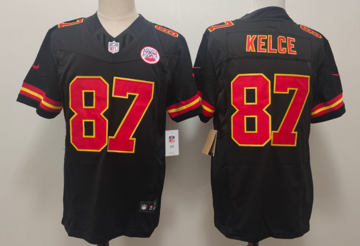 Men's Kansas City Chiefs #87 Travis Kelce Black F.U.S.E Vapor Untouchable Limited Stitched Football Jersey