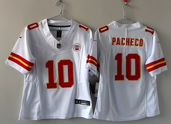 Youth Kansas City Chiefs #10 Isiah Pacheco White F.U.S.E Vapor Untouchable Limited Stitched Football Jersey Youth Kansas City Chiefs #10 Isiah Pacheco White F.U.S.E Vapor Untouchable Limited Stitched Football Jersey