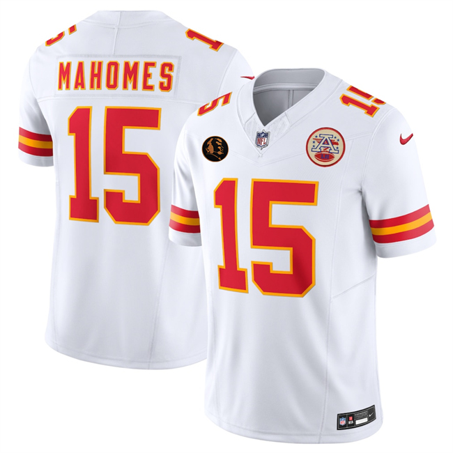 Men's Kansas City Chiefs #15 Patrick Mahomes White 2025 F.U.S.E. John Madden Patch Vapor Untouchable Limited Stitched Football Jersey