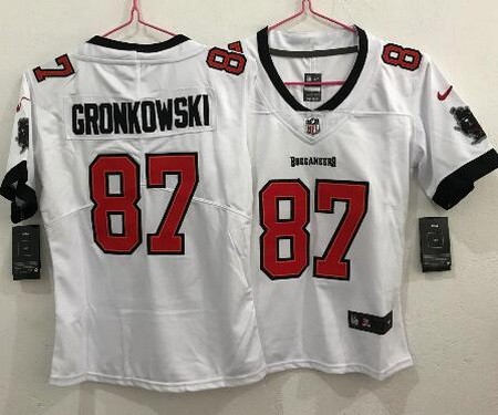 Women's Tampa Bay Buccaneers #87 Rob Gronkowski Limited White Vapor Untouchable Jersey