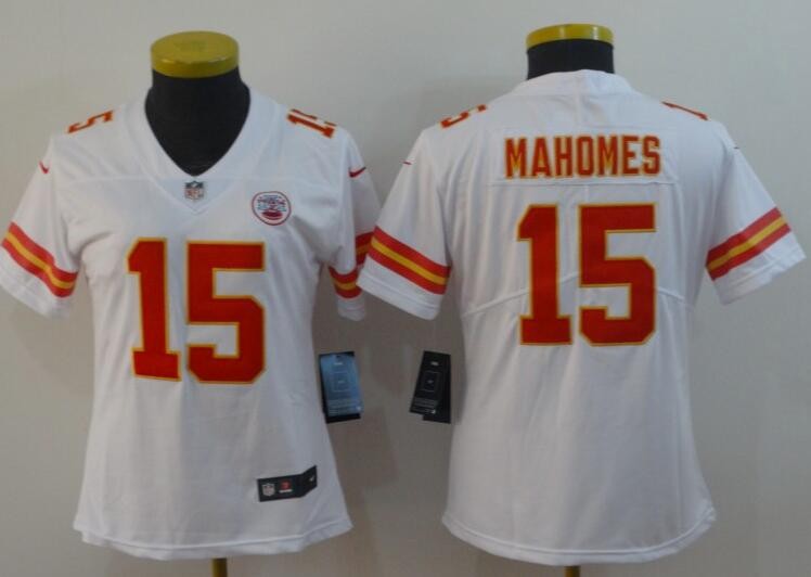 Women's Kansas City Chiefs #15 Patrick Mahomes II Limited White Vapor Untouchable Jersey