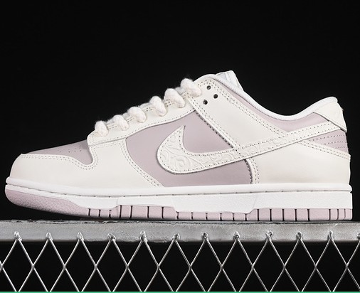 Women's Nike Dunk Low Platinum Violet/Sail IH0639-011 Sneaker