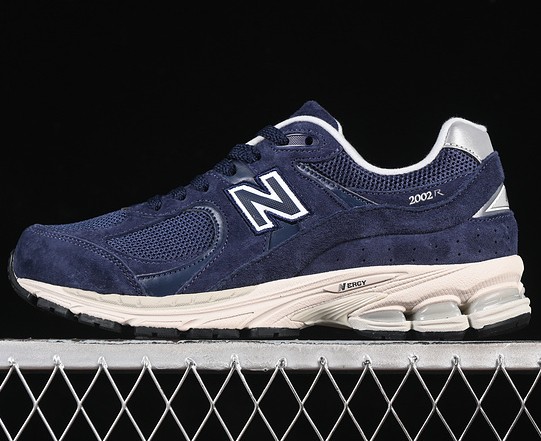 New Balance 2002R Pigment/ Light Aluminum Navy ML2002RD Sneaker