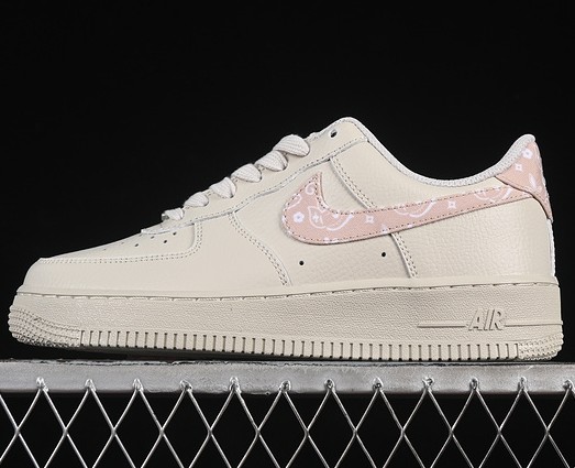 Nike Air Force 1 '07 Light Bone Grain Light Bone IH2051-072 Sneaker