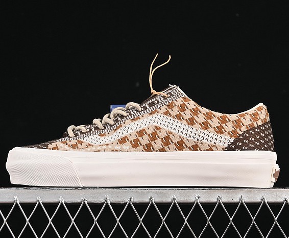 Unisex OTW Old Skool 36 Engineered Knit in Potting Soil Brown VN000D51DMV Sneaker